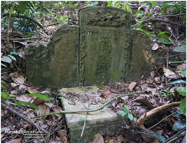 Madam Lee Tak Poh Neo nee Mrs Goh Ching Moh tomb in Lao Sua