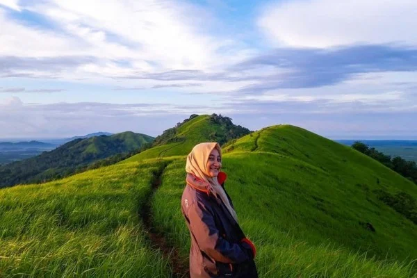 16 Wisata Bukit Di Lombok