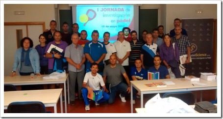 Foto familia Asistentes y Ponentes I Jornada Investigación en Pádel Celebrada en la Universidad de Murcia y organizada por PadelScience 2014