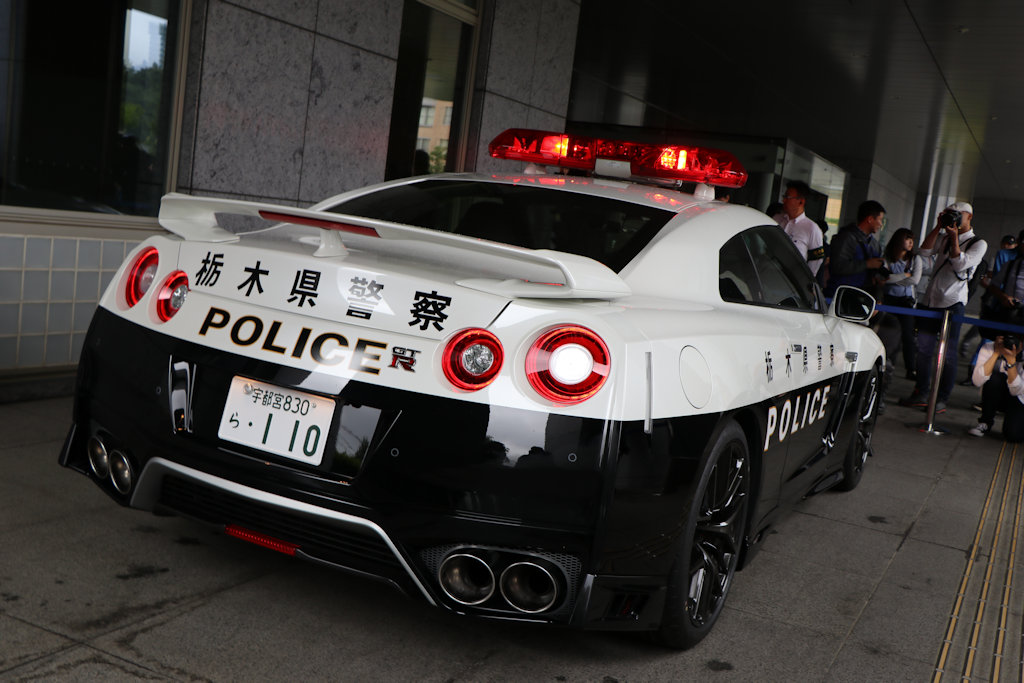 Japan Now Has One Of The Fastest Police Cars In Service Carguide Ph Philippine Car News Car Reviews Car Prices