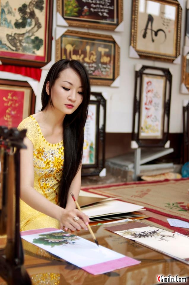 Nữ thầy đồ cực xinh
