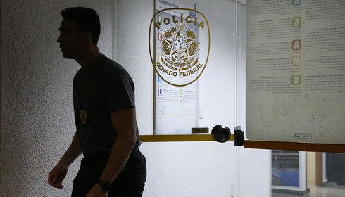 Brasil 2017: qualquer um pode ter a casa invadida pela polícia