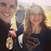 Flash‬ ve ‎Supergirl‬'in İlk Birlikte Fotoğrafı Yayınlandı