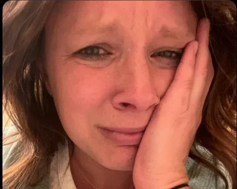 Twitter Employee Posts Crying Picture After She Loses “Best Job Ever”… Then This Previous Tweet Popped Up