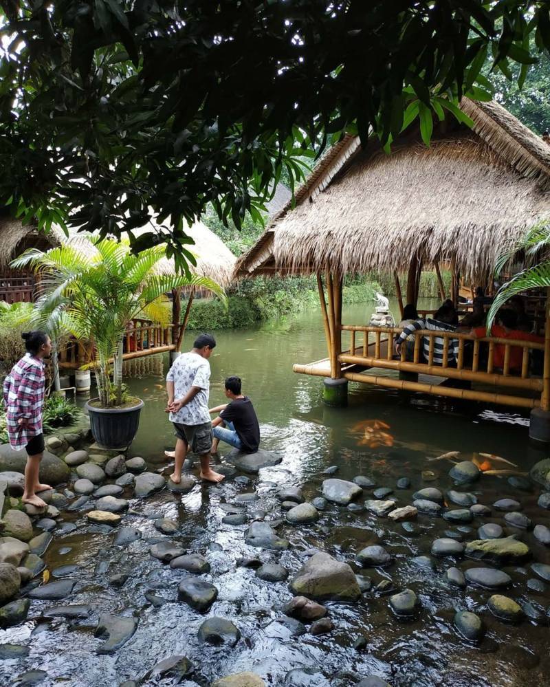 Tempat Makan Lesehan Jakarta