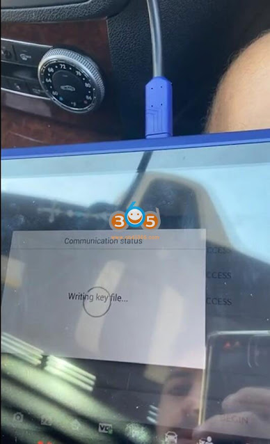 Program Benz W207 All Keys Lost with Autel IM608 via OBD 12