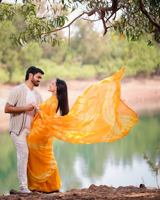 Couple Poses in Saree at Home