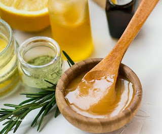 8 فوائد للعسل للإعتناء بالوجه والبشرة
