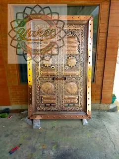 Kaligrafi Replika Pintu Kabah Tembaga Dan Kuningan