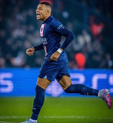 Bóng đá 15/2: Hành động khó hiểu của Mbappe với MU