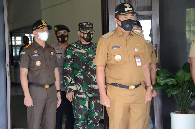 Dalam Pelaksanakan Apel Gelar, Bupati Karanganyar Berharap Semua Pihak Mendukung