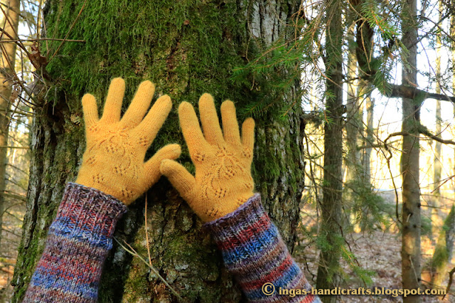 Põdrasarve mustriga sõrmikud / Gloves