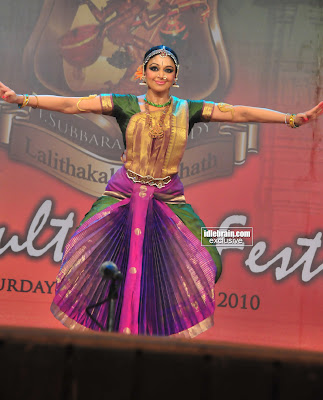 Talented Dancer Actress SHOBANA Photos Gallery