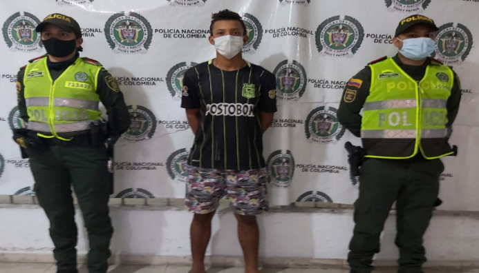 https://www.notasrosas.com/Un joven y su compañero menor de edad, detenidos por Hurto en Valledupar