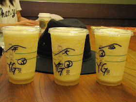 Our cups feature the kanji for "gate", "big" and a picture of a ship.