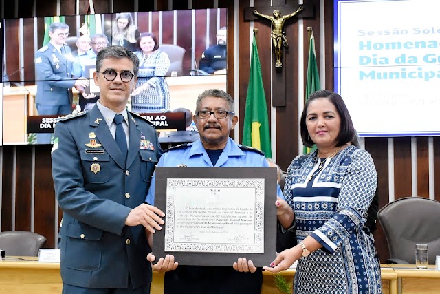 GUARDA MUNICIPAL RECEBE HOMENAGEM NA ASSEMBLEIA LEGISLATIVA