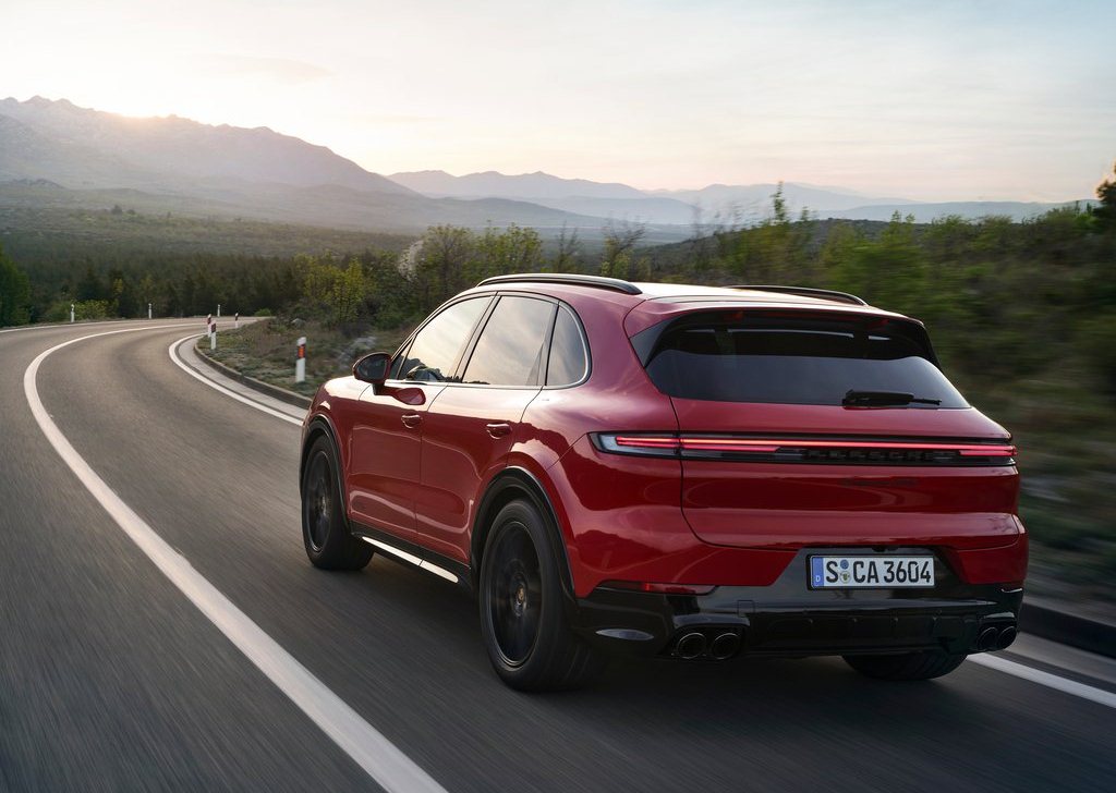 2024 Porsche Cayenne GTS