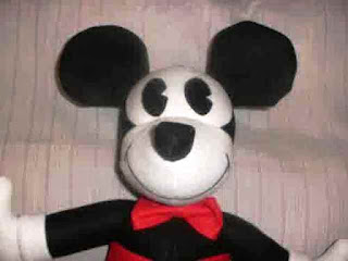 Gambar Boneka Mickey Mouse Lucu 7