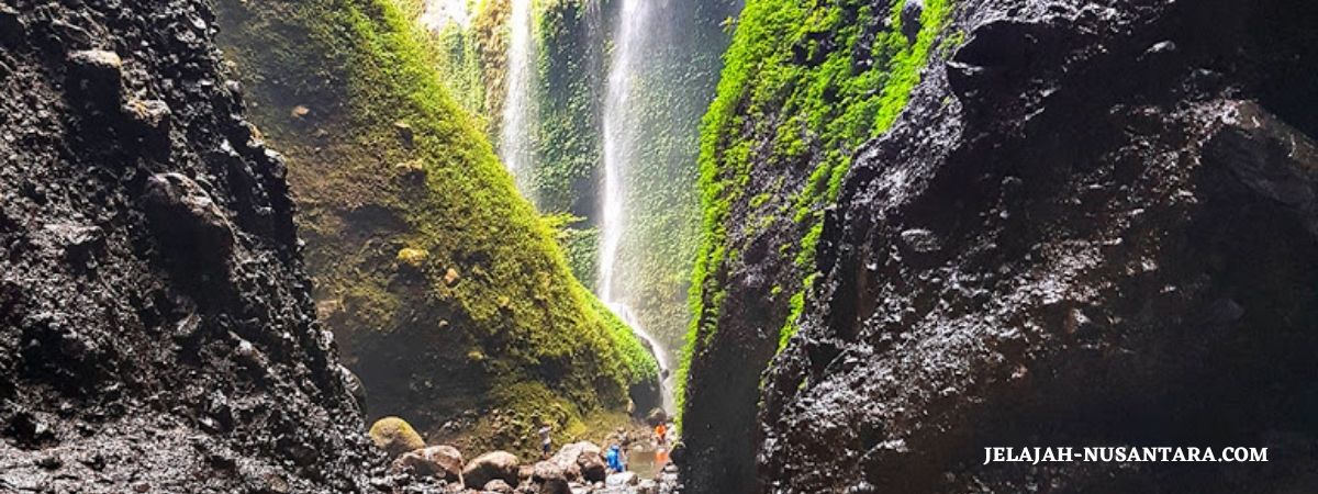 fasilitas wisata bromo midnight air terjun madakaripura