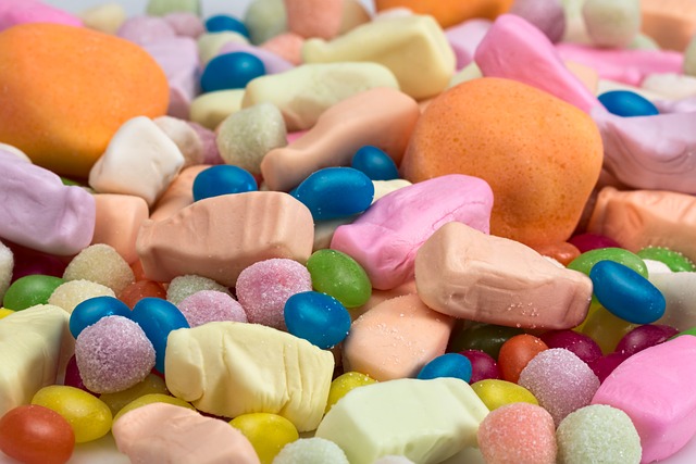 45 meanings of eating sweets and seeing sweets in the dream