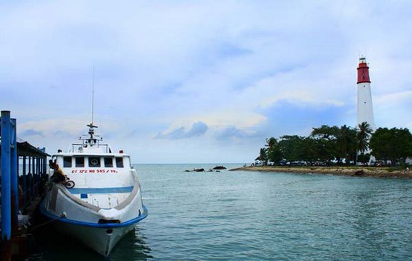 Mercusuar Tanjung Kelian Jendela Pantai Bangka Wisata 