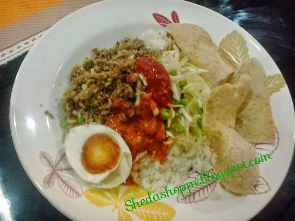 Nasi Kerabu Kelate ala Ummie Aina