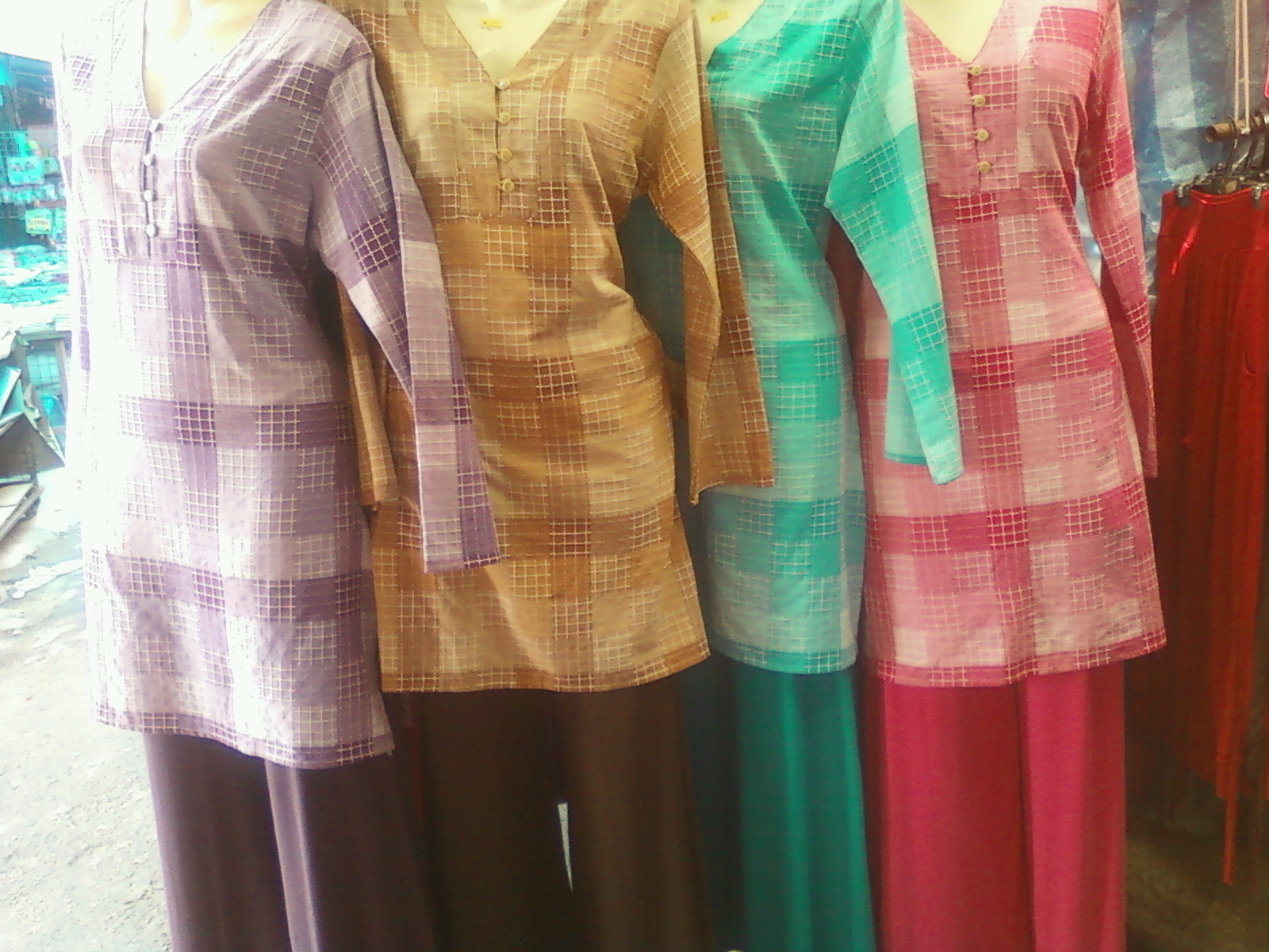 Butik Qalesya Baju  Blouse  dari Sutera Chiang Mai serta 