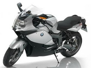 Sepeda motor keluaran pabrikan BMW memang sudah tak diragukan lagi akan kualitas dan keta Harga Motor BMW Terbaru Februari 2018