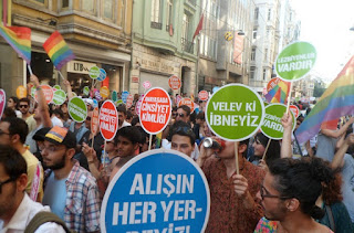 Eşcinsel Onur Haftası Yürüşü, İstiklal Caddesi 2012.