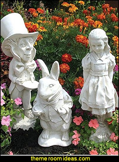 Alice in Wonderland party decorating ideas - Alice in Wonderland theme party decorations - Alice in Wonderland costumes - Alice in Wonderlnd wall decals - Alice in Wonderland wall murals - tea party theme Alice in Wonderland Tea Party