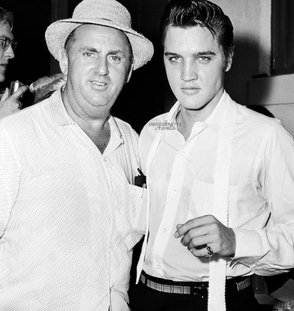 Tom Parker e Elvis foto real