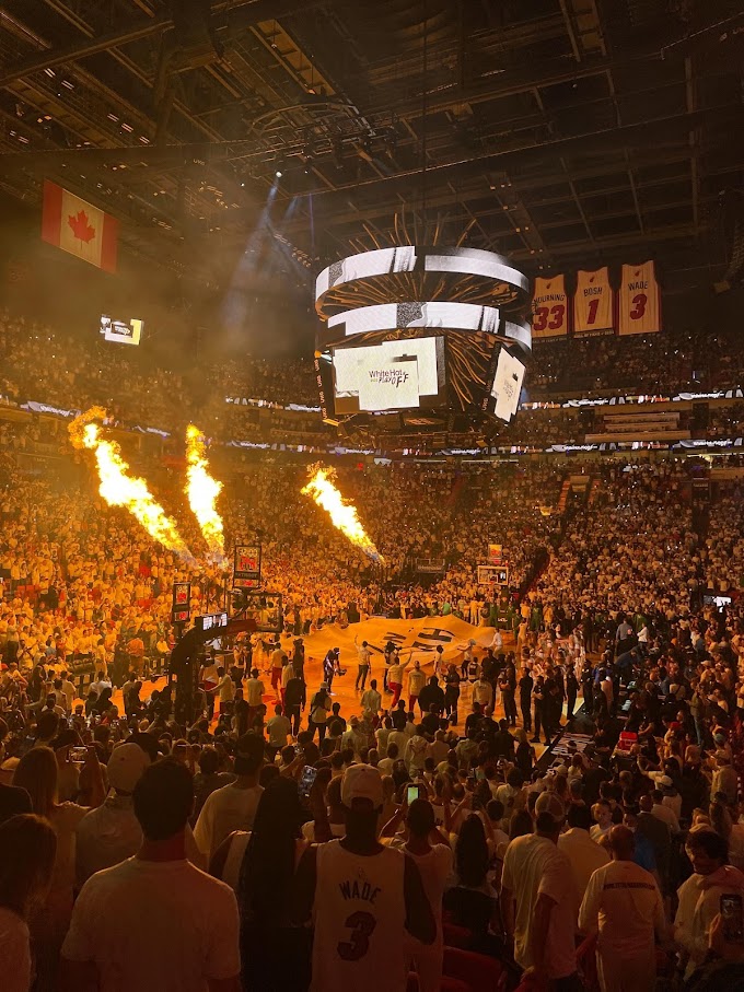 Dominating the Court: Lakers vs Warriors Showdown