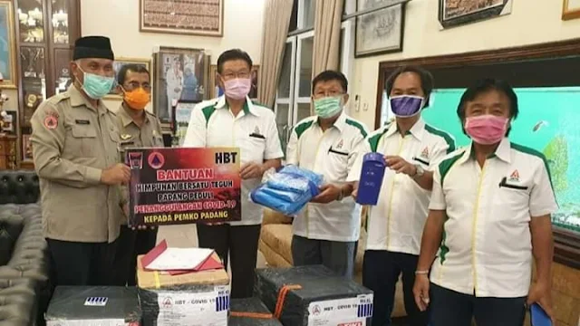 Antisipasi Covid-19, Pemko Padang Terima Bantuan Kelengkapan APD dari HBT.