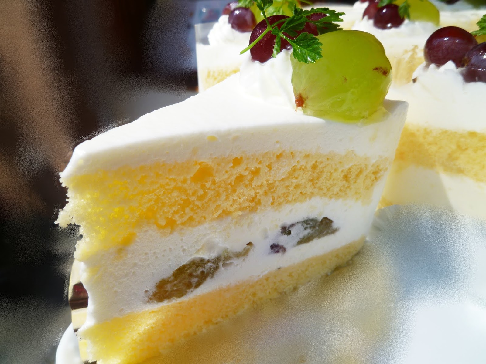 神奈川県小田原市中里のケーキ屋フロマージュのブログ ぶどうのショートケーキ