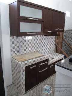 Kitchen Set Bawah Cor Keramik 2 Meter + Furniture Semarang