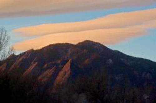 Offplanet Radio Chris Holly Ufo Update Robert Bigelow Space Privitization Ufo Disclosure April 7 2013