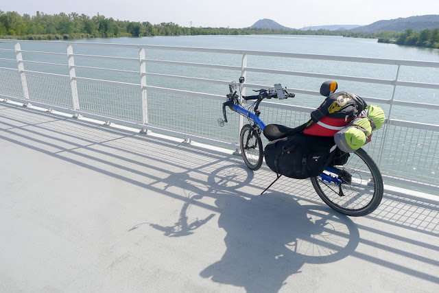 De Paris à Narbonne en vélo, pont sur l'Isère