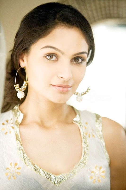 Andrea Jeremiah tamil Actress Latest Photos sexy stills