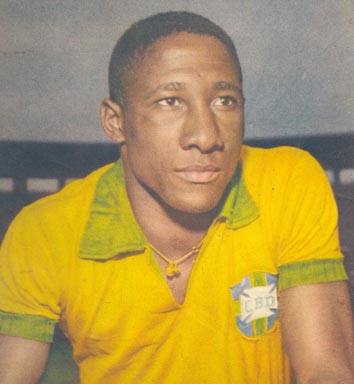 Morre Djalma Santos, o maior lateral-direito de todos os tempos