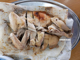 Salt Baked Chicken 鹽焗雞 @ Tapai Tang Restaurant in Taman Melodies, Johor Bahru.