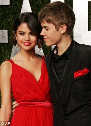 Justin Bieber and Selena Gomez on Oscar 2011