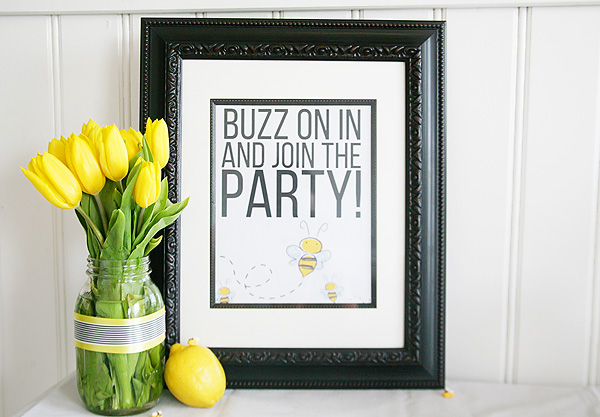 Bee party decor and free printables. 