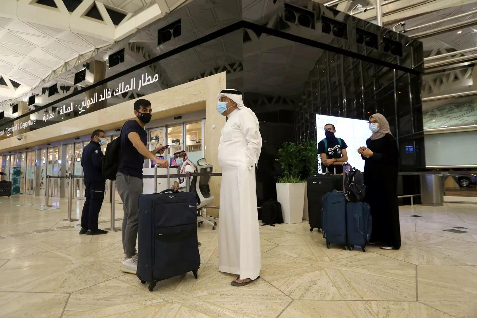 سعودی وزارتِ صحت نے سفری احتیاطی تدابیر کی پابندی ختم کردی