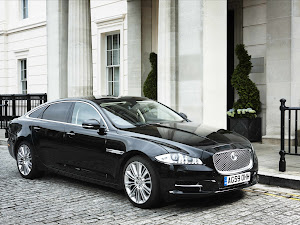 Jaguar XJ Saloon 2011 (1)