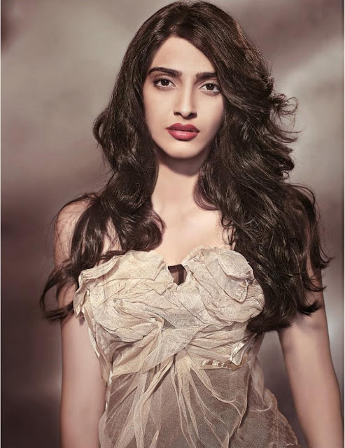 sonam kapoor, bollywood, sonam kapoor movies, sonam kapoor pictures, bollywood movies, bollywood picture, new bollywood movies, bollywood dvds, videos, pictures, sonam