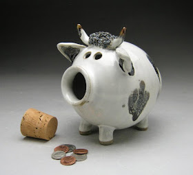 bull piggy bank, ceramic, with a stopper for his nose
