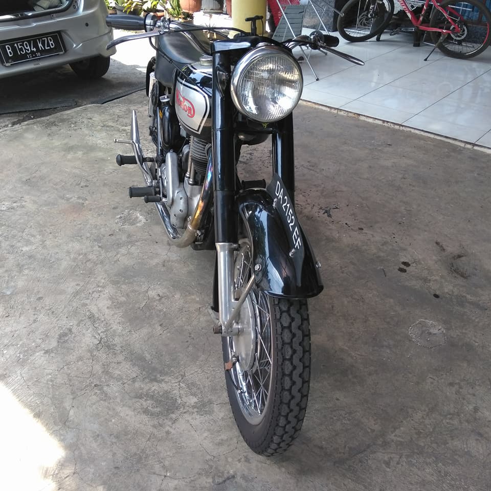  Dijual  Motor  TUA Norton 350cc 1955 LAPAK MOTOR  BEKAS 