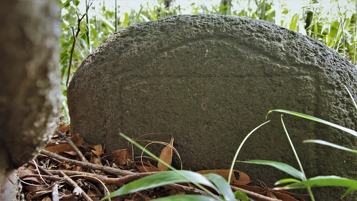 鳥取県西部のサイノカミ、下郷神社の自然石