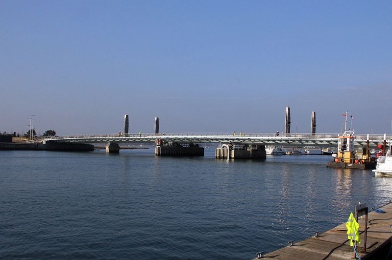 twin-sails-bridge-1