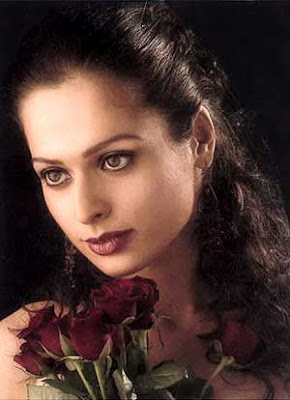Amrita-Thapar-Bollywood-Actress